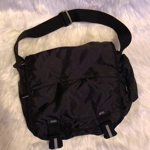 😀SALE 5/$20😀Black crossbody bag
